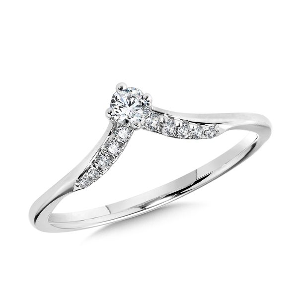 Curved Love Moments Graduating Diamond Chevron Band