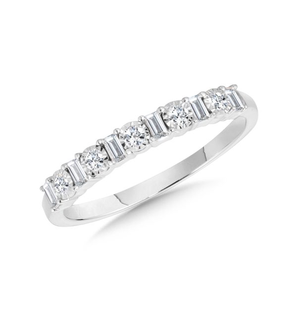 14KT White Gold Diamond Ring